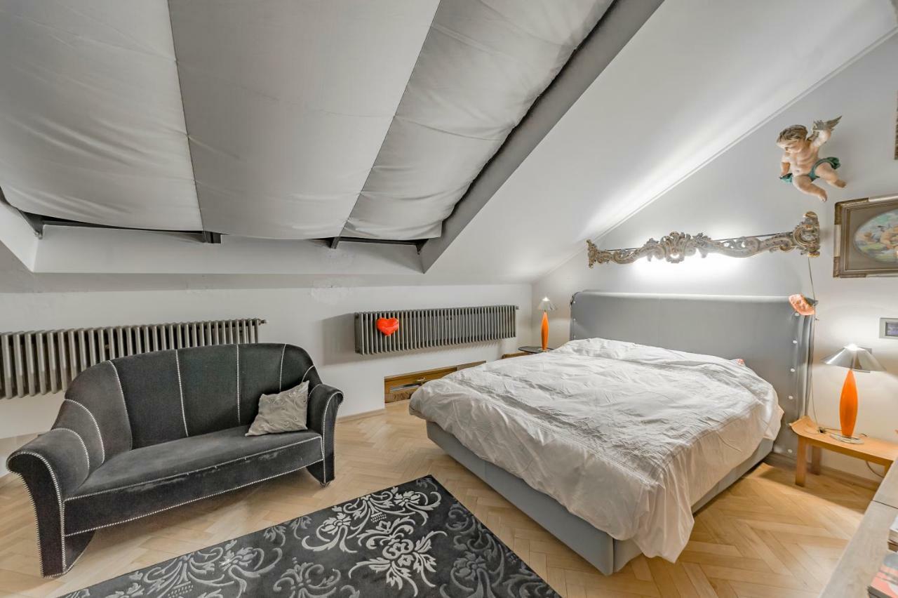Unique Luxury Loft With Terrace In Old Town Apartment Prague Ngoại thất bức ảnh